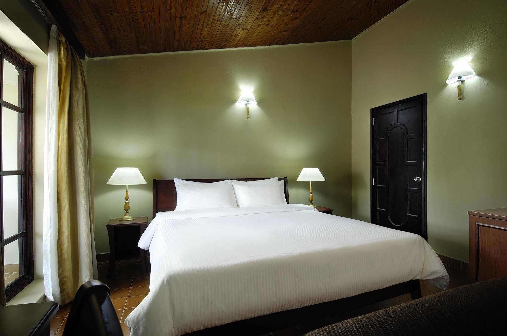 Berjaya Praslin Resort 3*